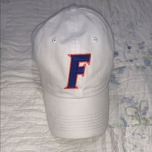 This Florida Gator hat is from Fanatics. Super clean and has barely been worn.